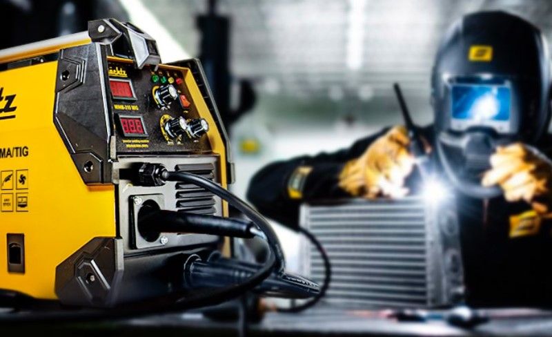 Сварщик в маске Mächtz