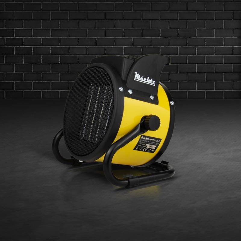 Компактная тепловая пушка Machtz MFH-2020 C на черном фоне
