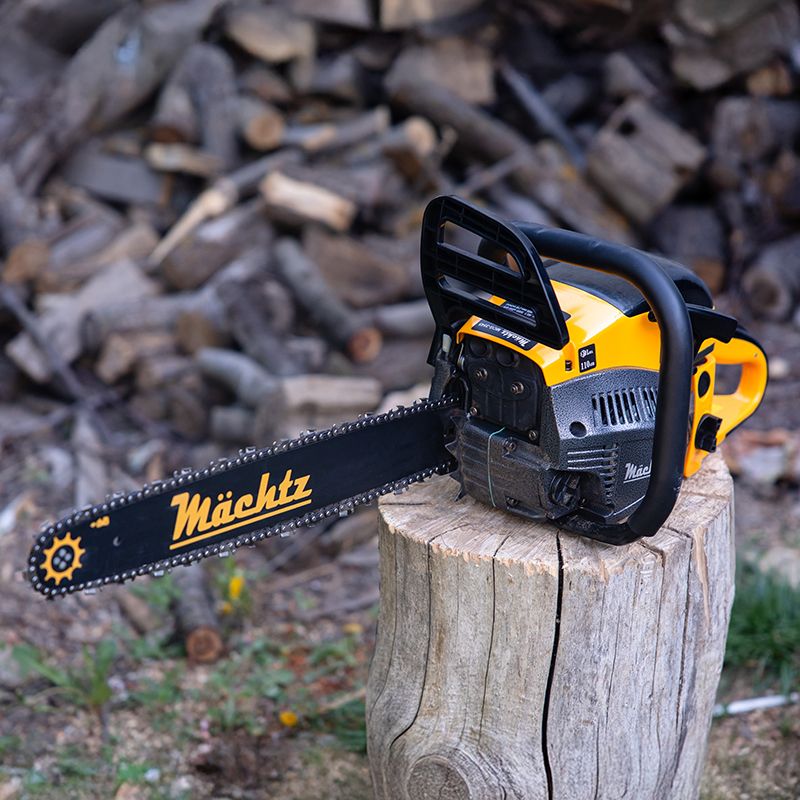 Техника безопасности при работе с бензопилой 