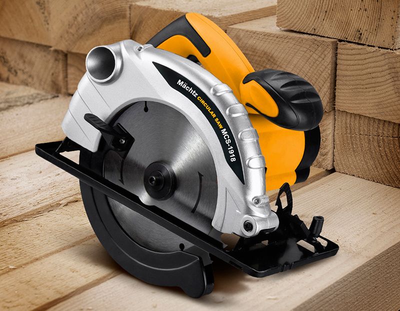 Циркулярна пила для розпилу деревини