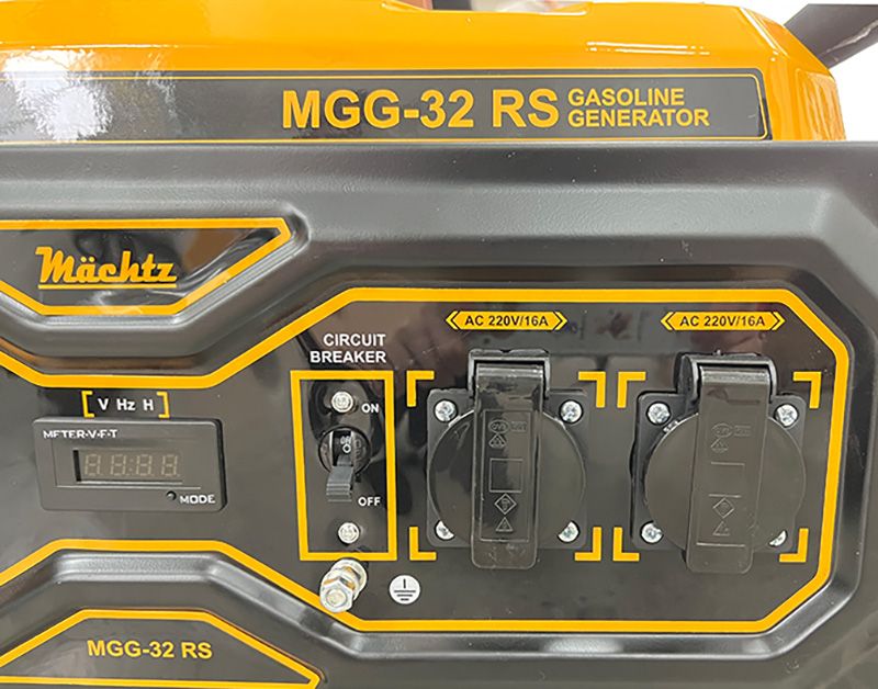 Розетки на панели генератора