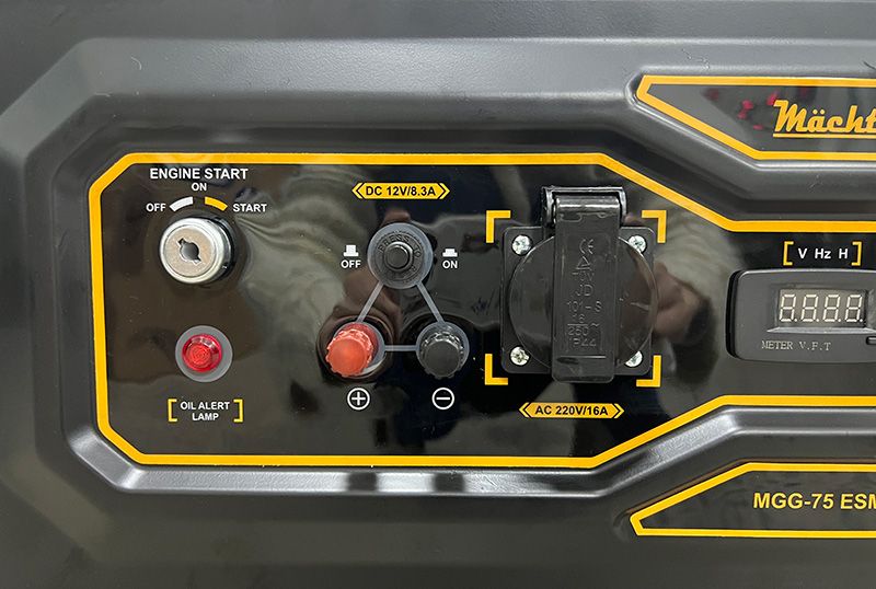 Панель управления генератора крупным планом