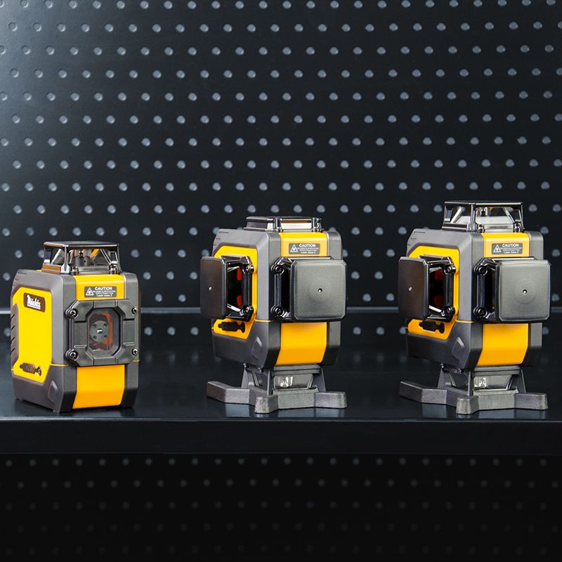 Три лазерні рівні