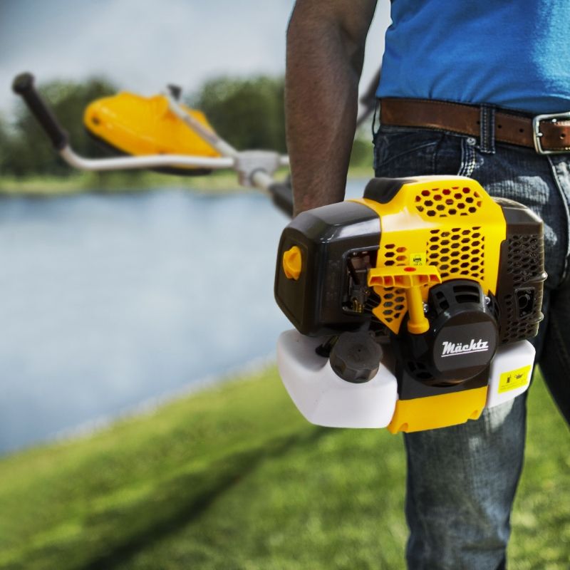 Тример Mächtz у руці