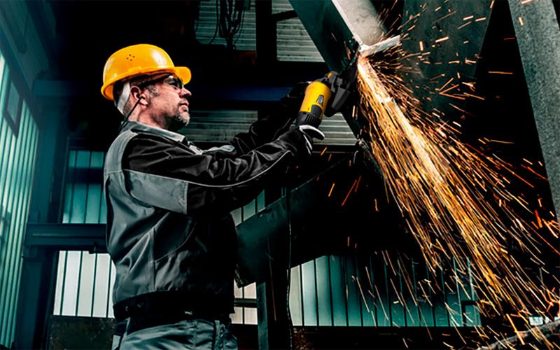 Какую выбрать болгарку для дома?