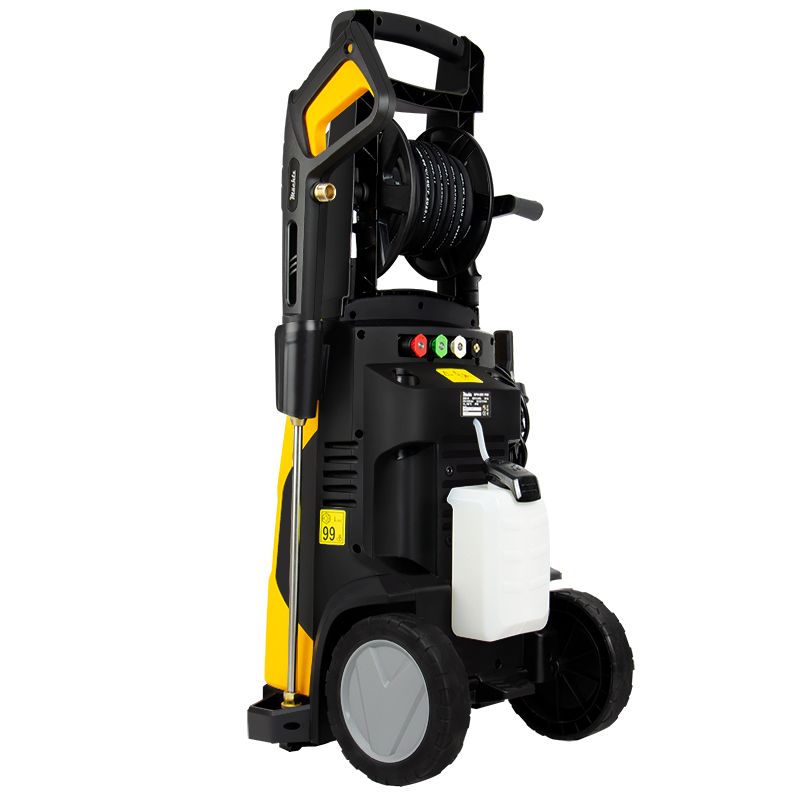 Мийка високого тиску зі шлангом