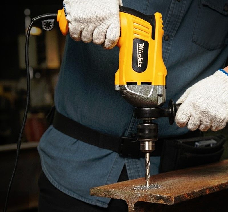 Работа ударной дрелью по металлу