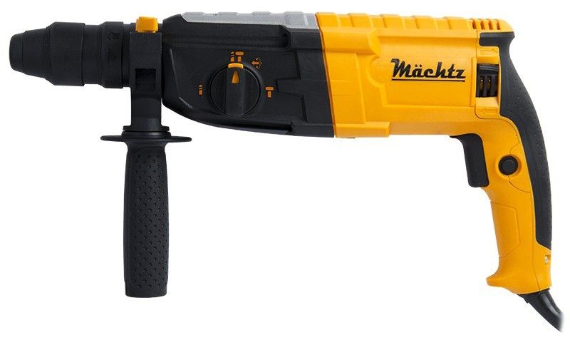 Чоловік працює перфоратором на будівництві