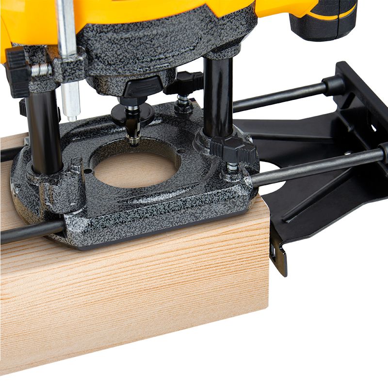 Фрезер по дереву електричний Mächtz MER-1608