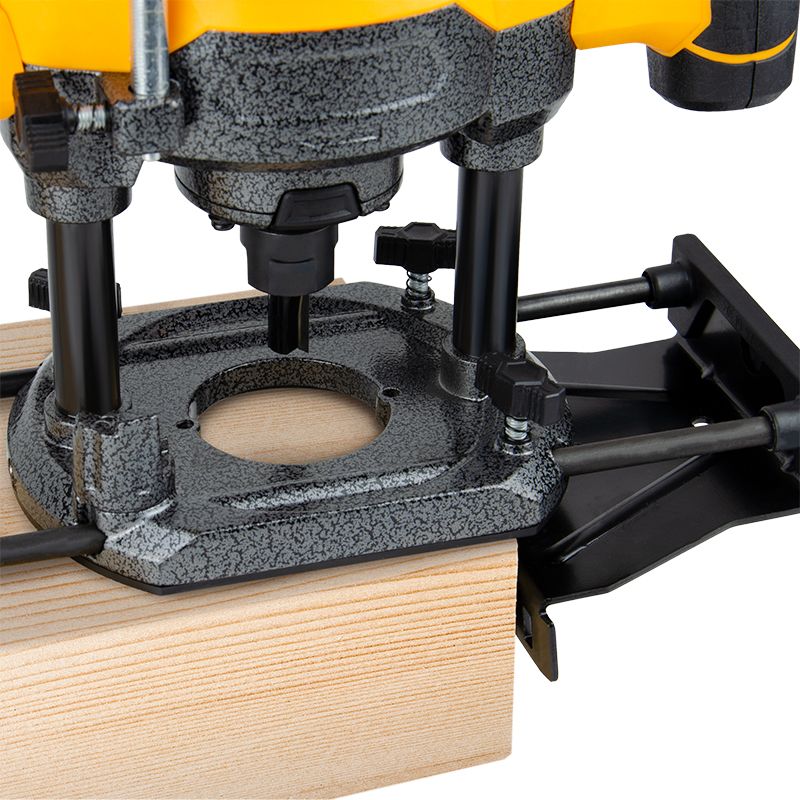 Фрезер по дереву електричний Mächtz MER-2012